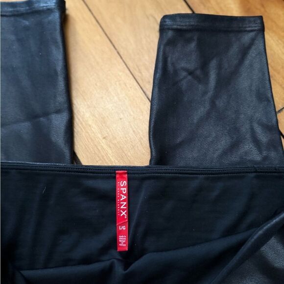 Spanx Black Faux Leather Leggings Size Large Women's - Picture 5 of 6
